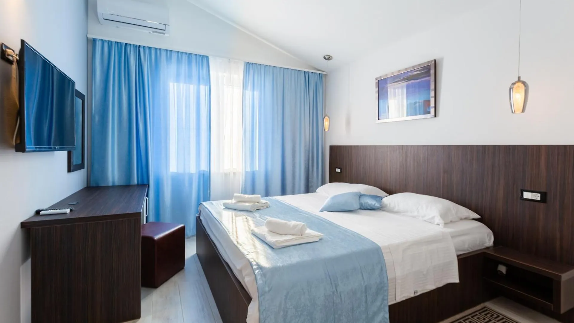 Villa Alba Rossa Near Pula For 6 People With Private 50 M2 Pool Only 1 Km From The Beach Sisan 0*,  Croatia