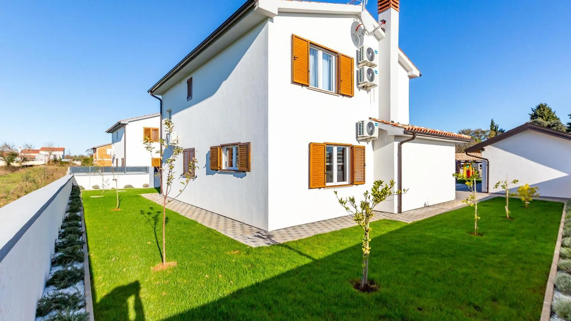Villa Alba Rossa Near Pula For 6 People With Private 50 M2 Pool Only 1 Km From The Beach Sisan