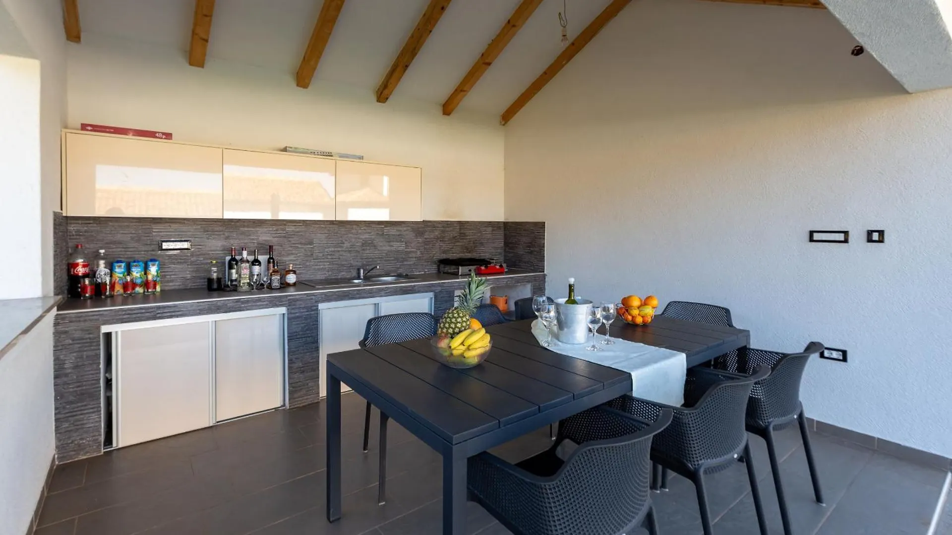 Villa Alba Rossa Near Pula For 6 People With Private 50 M2 Pool Only 1 Km From The Beach Sisan